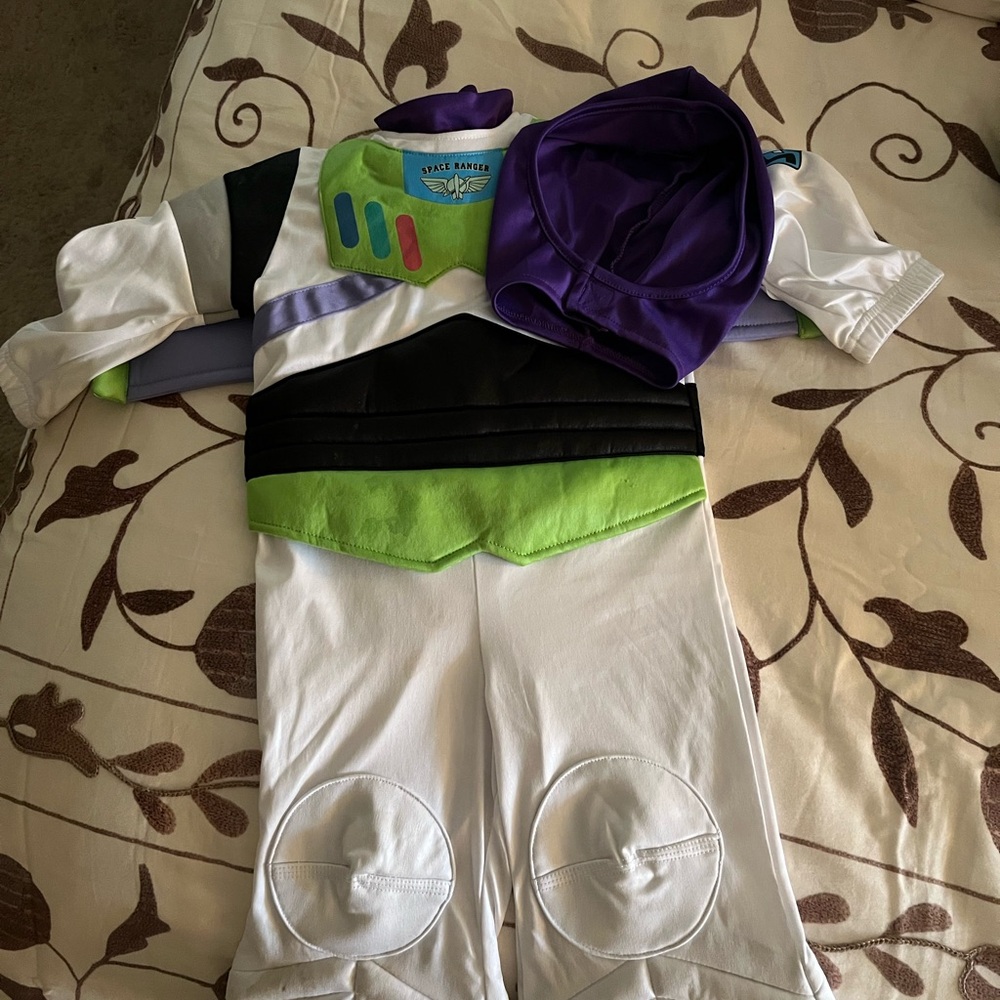 Disney Buzz Lightyear Costume (12-18 months)